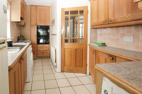 26 Mascalls Gardens, Brentwood, CM14 5LT