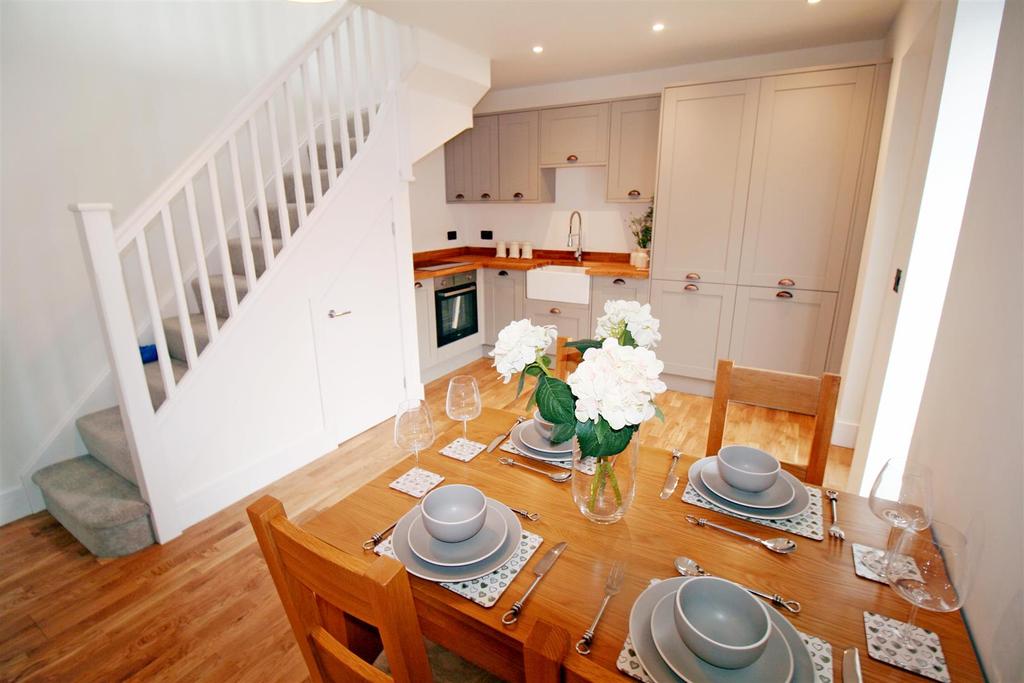 Coleshill Road, Nuneaton 2 bed semidetached house £185,000