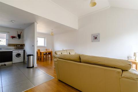 2 bedroom apartment to rent, Lynfield Court, Cambridge, Cambridgeshire, CB4