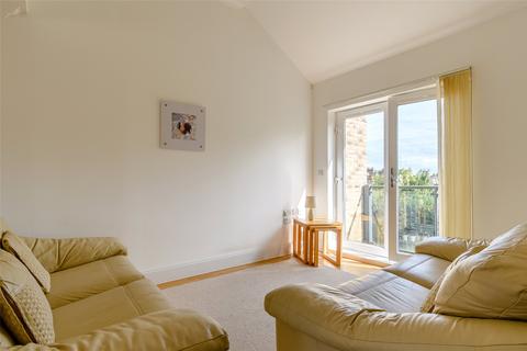 2 bedroom apartment to rent, Lynfield Court, Cambridge, Cambridgeshire, CB4
