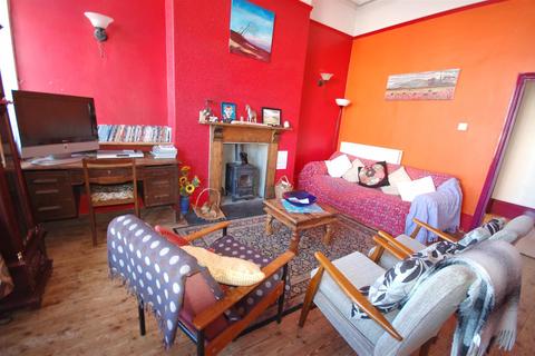 3 Cambrian Terrace, Borth, SY24 5HU