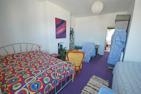 3 Cambrian Terrace, Borth, SY24 5HU