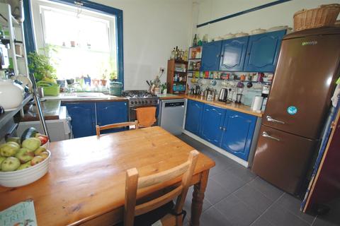 3 Cambrian Terrace, Borth, SY24 5HU