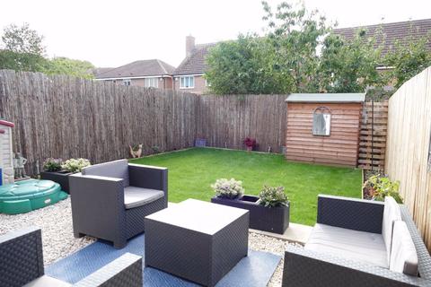 5 Bell Garth, Market Weighton, York, YO43 3GQ