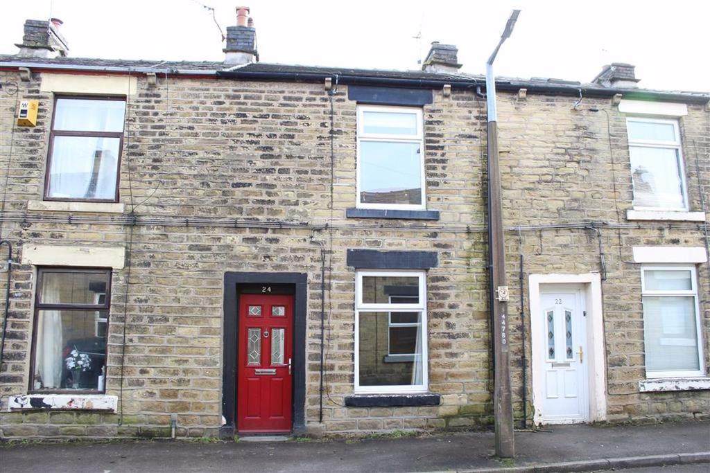 Queen Street, Glossop 2 bed terraced house £145,000