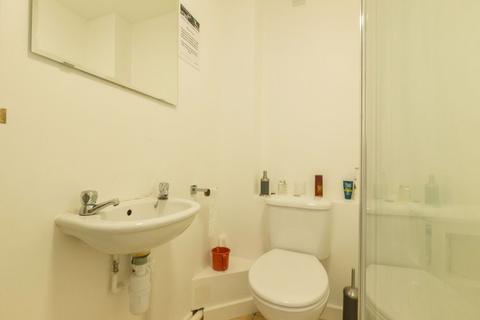 1 bedroom in a flat share to rent - 7 Bedroom Student Flat Share
