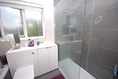 18 Bent Lea, Huddersfield, HD2 1QW