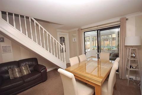 18 Bent Lea, Huddersfield, HD2 1QW