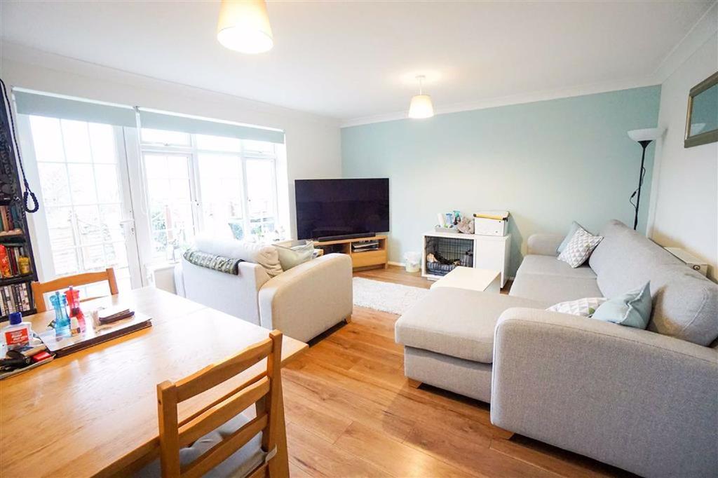 Forest Way, Hastings, East Sussex 3 bed terraced house £265,000