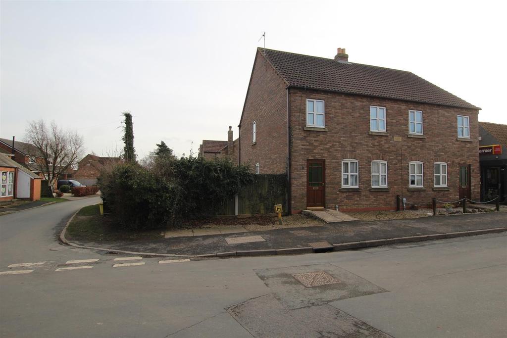 Main Street, Tickton, Beverley 3 bed house £775 pcm (£179 pw)