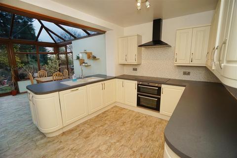 15 Beech Avenue, Horwich, Bolton, BL6 6LU