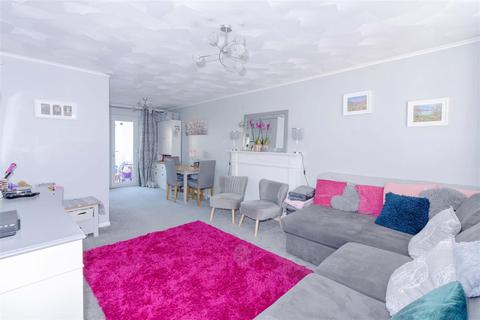 16 Coleridge Close, Goring By Sea, Worthing, BN12 6LD