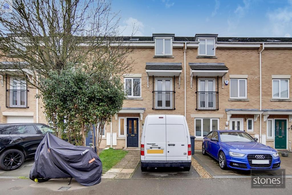 Coleridge Way, Borehamwood, WD6 3 bed terraced house £1,650 pcm (£381 pw)