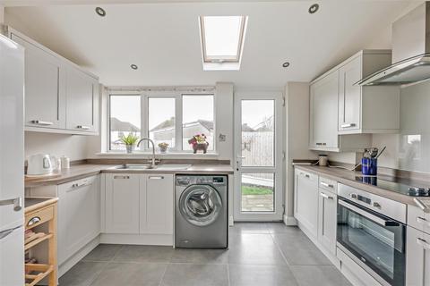 2 Appleton Road, Benfleet, SS7 5DB