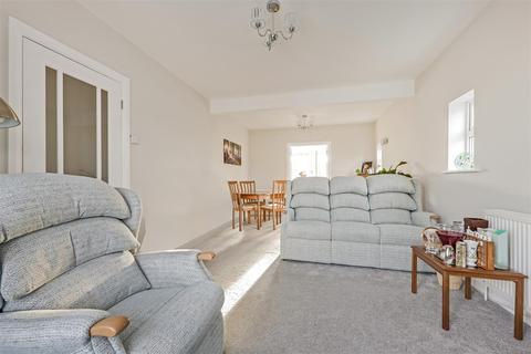 2 Appleton Road, Benfleet, SS7 5DB