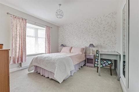 2 Appleton Road, Benfleet, SS7 5DB