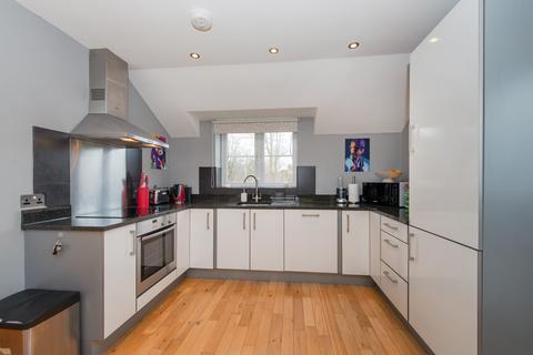 20, Roundhay Court Sutherland Avenue, Leeds, LS8 1BL