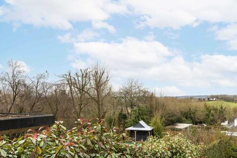 16 Cross Leys, Chipping Norton, OX7 5HG