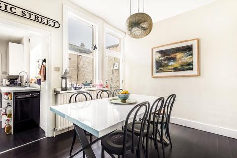 39 Moffat Road, London, SW17 7EZ