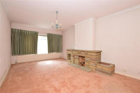 9 Bentley Way, Woodford Green, IG8 0SE