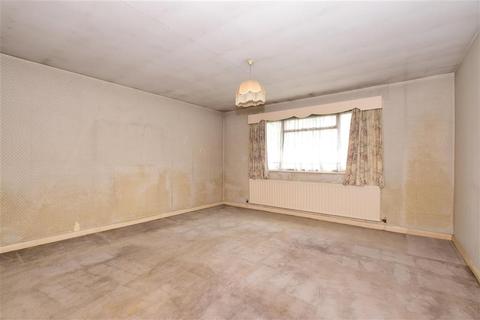 9 Bentley Way, Woodford Green, IG8 0SE