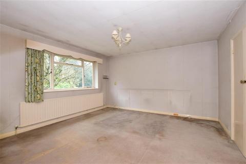 9 Bentley Way, Woodford Green, IG8 0SE