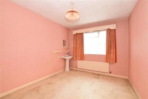 9 Bentley Way, Woodford Green, IG8 0SE
