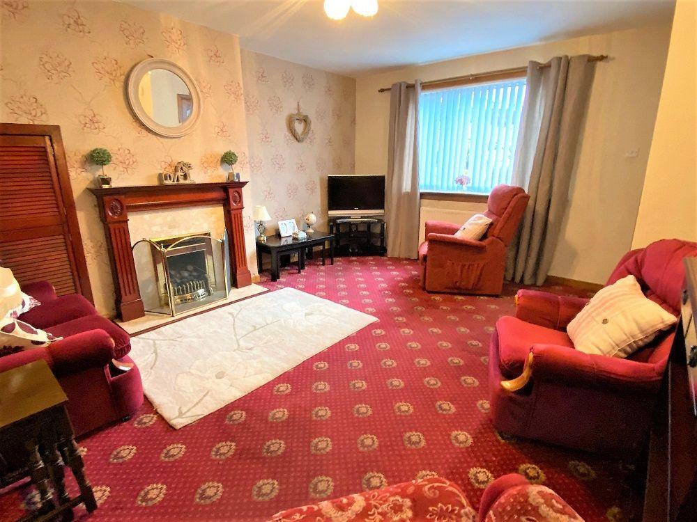 57 Annan Drive, Rutherglen, Glasgow 2 bed end of terrace house £95,000