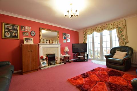 10 Benhall Close, Clacton-on-sea, CO16 7PB