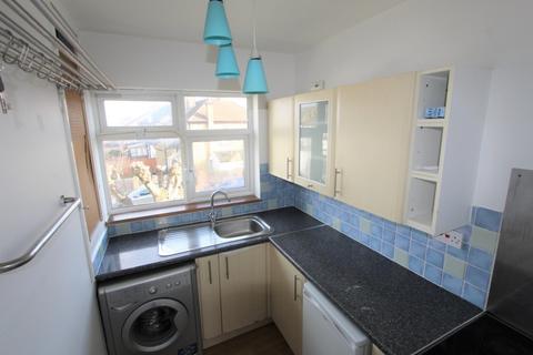 3 Lincoln Close, London, SE25 5ET