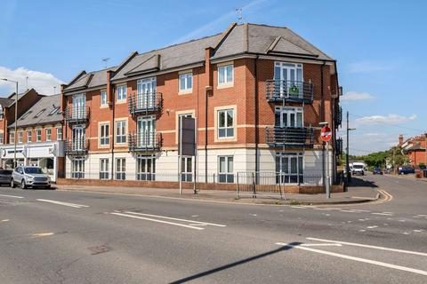 Henley Court, Denham Road, Egham, Surrey, TW20