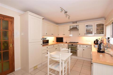 107a Downs Road, Istead Rise, Gravesend, DA13 9HD