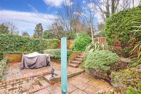 107a Downs Road, Istead Rise, Gravesend, DA13 9HD
