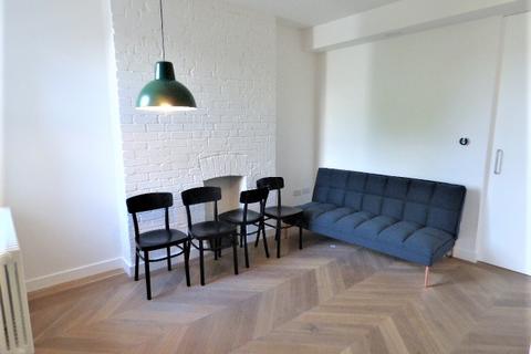 undefined, Grennwich court, Cavell street , Whitechapel E1