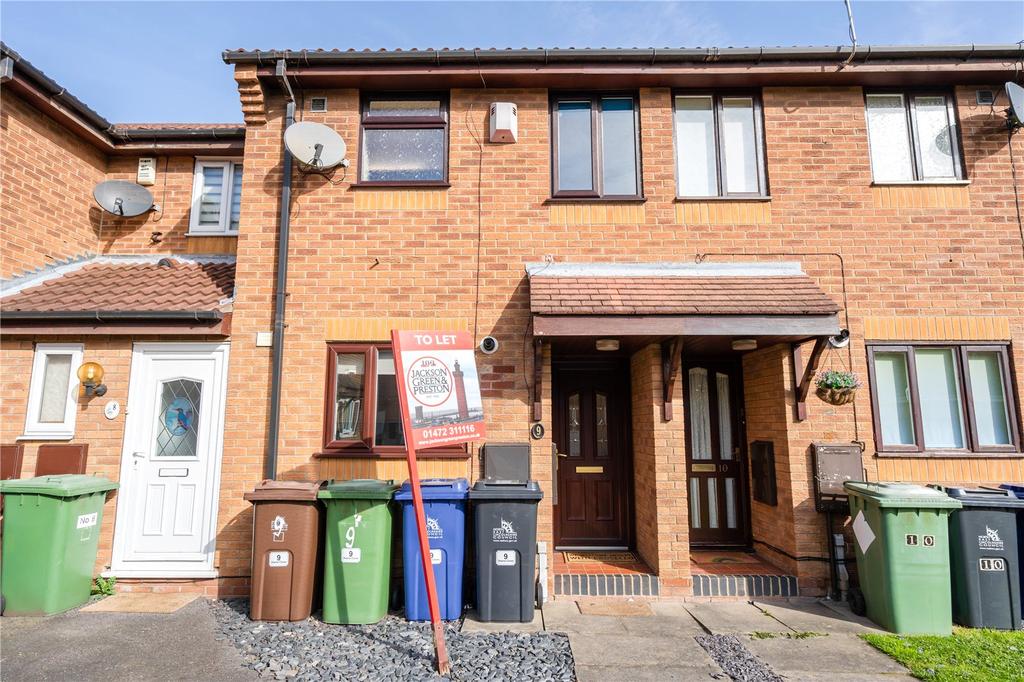 Deene Close, Laceby Acres, Grimsby... 2 bed terraced house £570 pcm