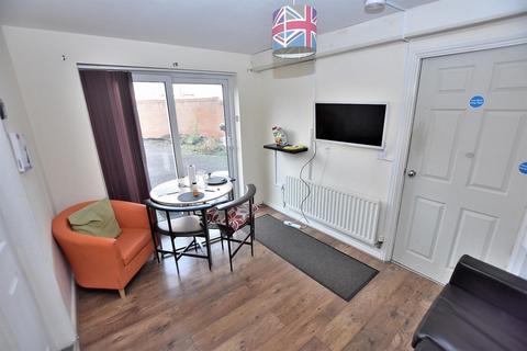 1 bedroom in a house share to rent, Waterlily Close, Stoke-On-Trent