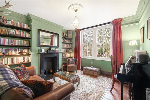 136 Amelia Street, London, SE17 3AR