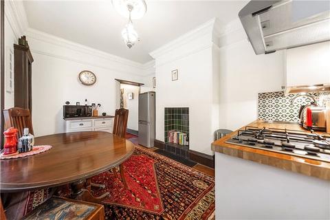 136 Amelia Street, London, SE17 3AR