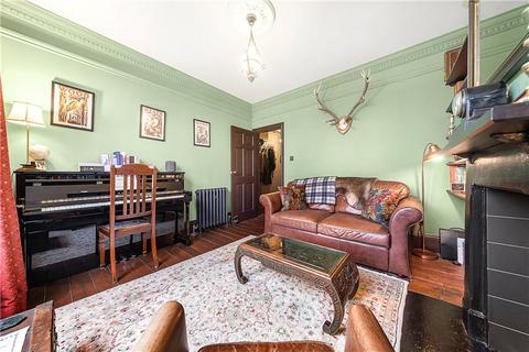 136 Amelia Street, London, SE17 3AR