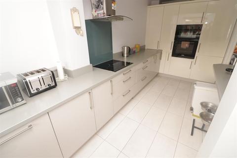 85 Bader Close, Yate, Bristol, BS37 5UD
