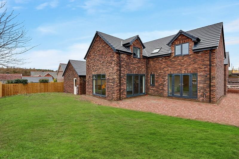 Allaston Road, Lydney... 4 bed detached house £530,000