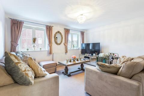 19 Ravens Dene, Chislehurst, BR7 5FL