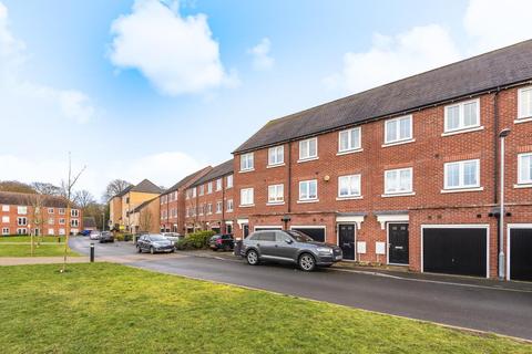 19 Ravens Dene, Chislehurst, BR7 5FL
