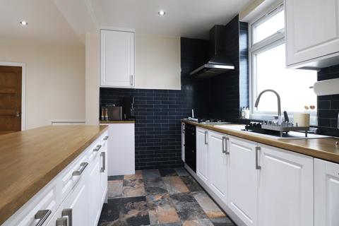 37 Elmstead Avenue, Chislehurst, BR7 6EF