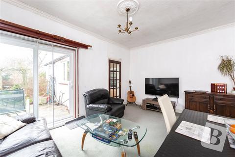 4 bedroom semi-detached house for sale, Springhead Road, Northfleet, Gravesend, DA11