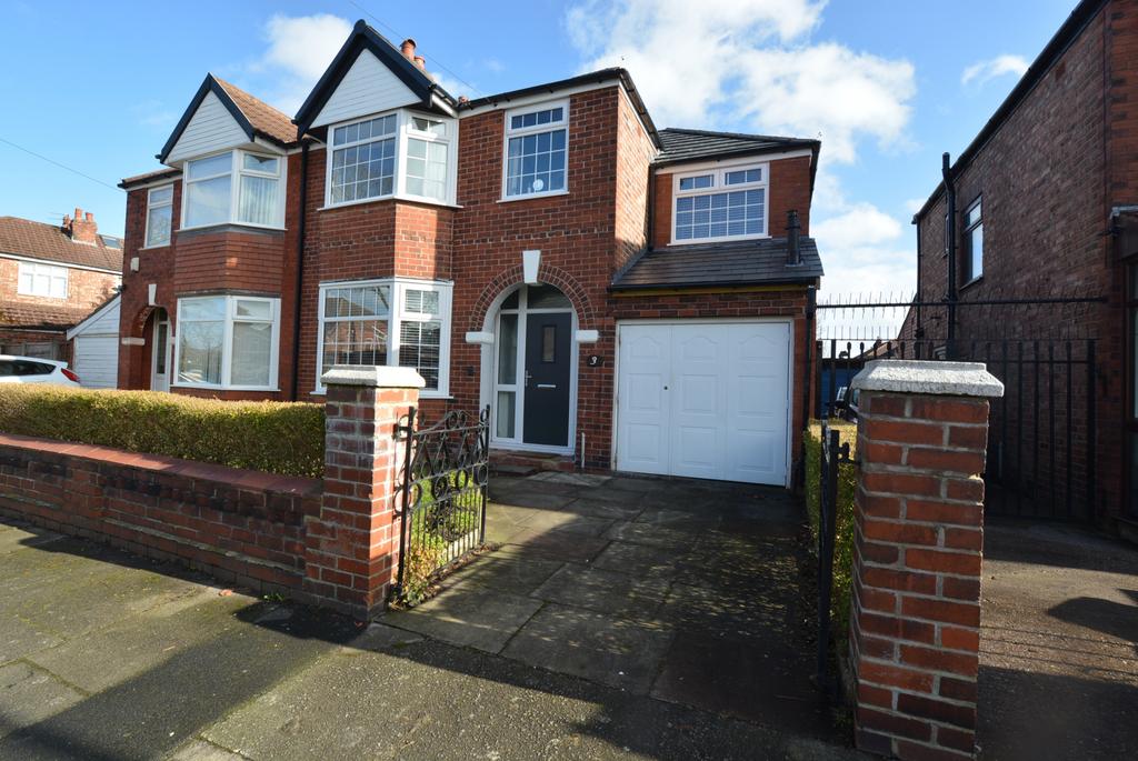 Barkway Rd, Stretford, M32 4 bed semidetached house £300,000