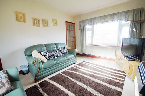 9 Warlow Crest, Greenfield, Oldham, OL3 7HD