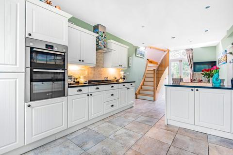 Flat 3, 19 Morden Road, London, SE3 0AD