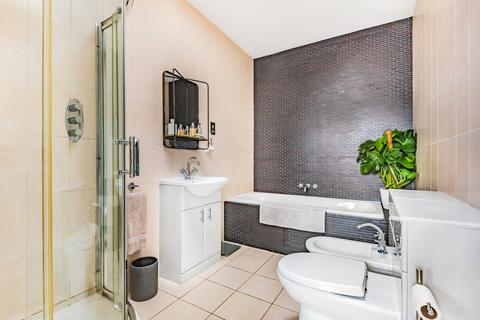 Flat 3, 19 Morden Road, London, SE3 0AD
