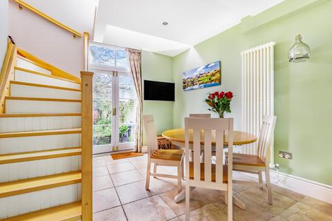 Flat 3, 19 Morden Road, London, SE3 0AD